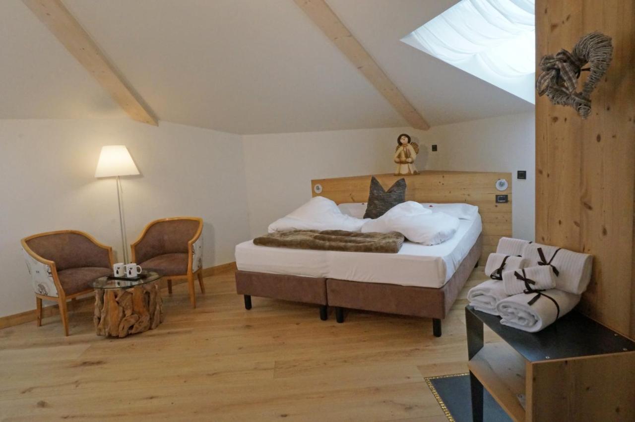 Hotel Orso Grigio カヴァレーゼ エクステリア 写真